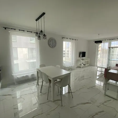 Apartament Seaside *